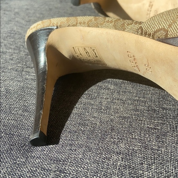 GUCCI HEELS - Picture 6 of 12